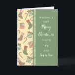 Cartão Stockings Son and Son in Law Christmas<br><div class="desc">Feliz Natal para filho e filho no cartão de direito com meias bonitas,  presentes e canetas doces e verso pensativo.</div>