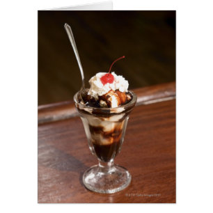 Cartão Sundae do chocolate