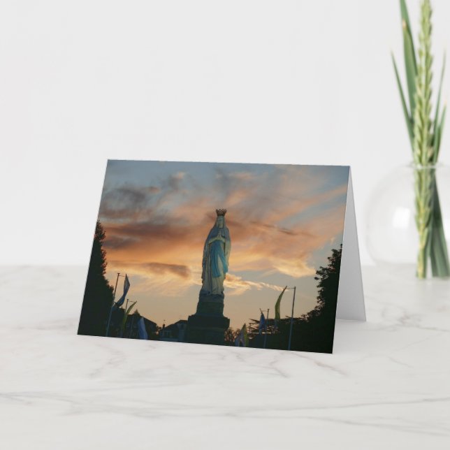 Cartão Sunsetting sobre Nossa Senhora de Lourdes, França (Frente)