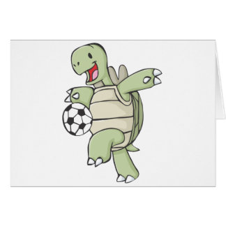 Cartão Tartaruga feliz que joga o futebol
