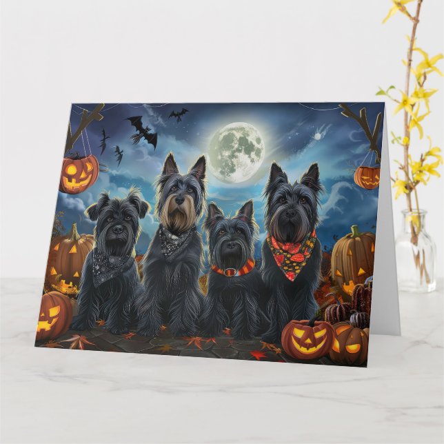Cartão Terror de Halloween do Terrier Escocês (Flor Amarela)
