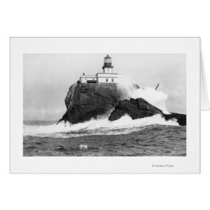 Cartão Tillamook, Oregon Lighthouse Perto da Costa, OU