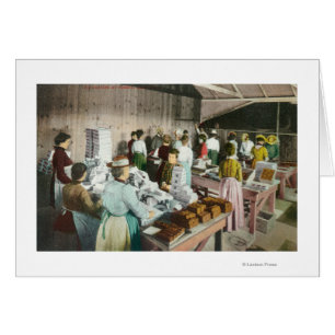 Cartão Trabalhadoras Embalando GoodiesFresno, CA