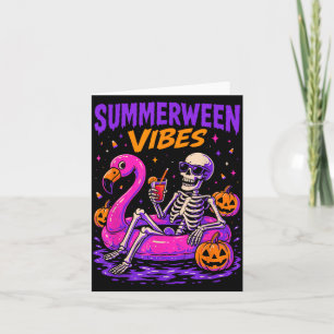 Cartão Traje de Esqueleto de Halloween de Verão Assustado