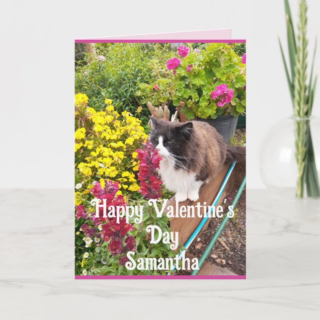 Cartão Tuxedo Cat Sniffing Flowers Funny Valentines Day (Frente)