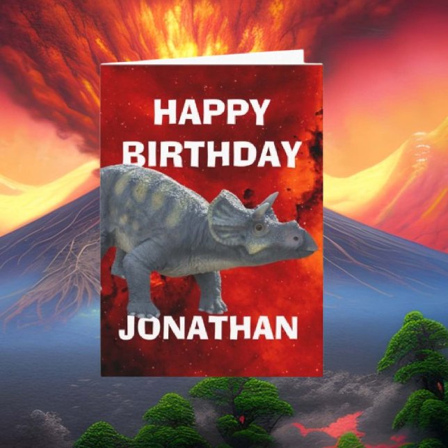 Cartão Um Aniversário Dino-Mite Aguarda (Celebrate your little one's birthday with a fun dinosaur red volcano card! )