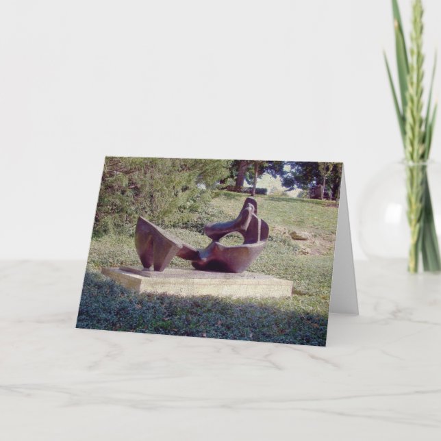 Cartão Uma escultura em Kansas City (Frente)