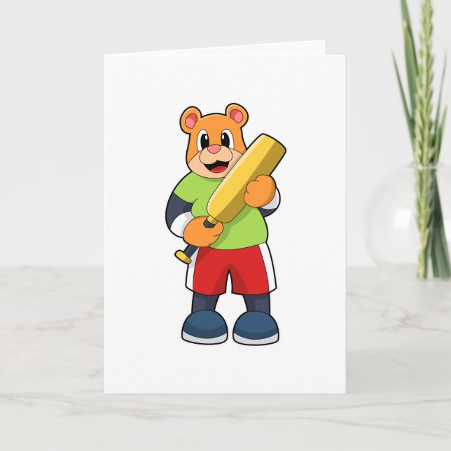 Cartão Urso no críquete com taco de críquete (Frente)