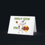 Cartão Vaca santamente eu sou 80 t-shirt e presentes do<br><div class="desc">O texto lê "a vaca que santamente eu sou 80" em t-shirt do aniversário do 80, as canecas, os cartões, os botões, os ímãs, os selos postais, e o outro roupa e presentes do aniversário do 80 com uma vaca bonito dos desenhos animados em um chapéu do partido que guardara...</div>