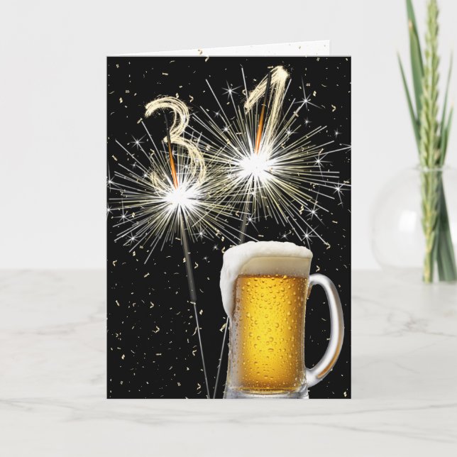 Cartão Velas de aniversário de 31 anos com caneca de cerv (Frente)