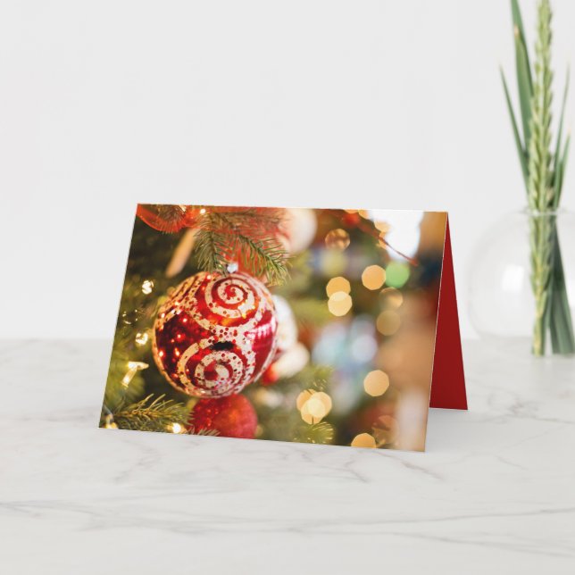 Cartão vermelho do feriado do ornamento da árvore (Frente)