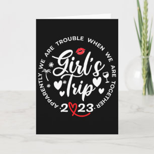 Cartão Viagem de meninas engraçadas correspondendo ao fim