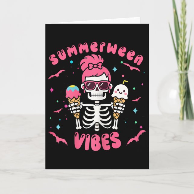 Cartão Vibrações de Summerween Esqueleto de Halloween Ver (Frente)