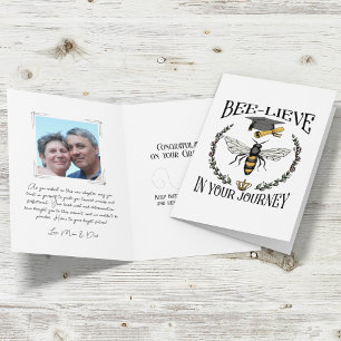 Cartão Vintage Bee-lieve no seu curso de graduação de abe
