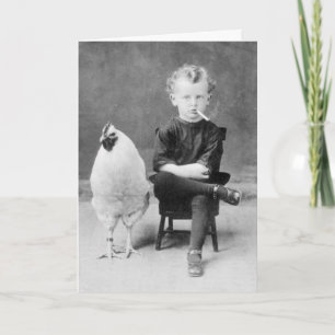 Cartão Vintage Boy Smoking Sentado ao Lado de um Frango