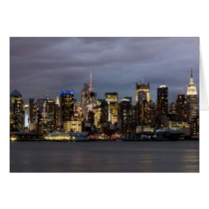 Cartão Vista panorâmica do início da noite de Manhattan