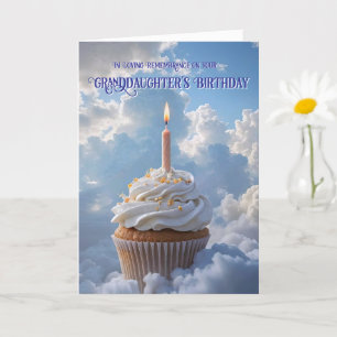 Cartão Vovó Nuvens de Cupcake de aniversário intenso