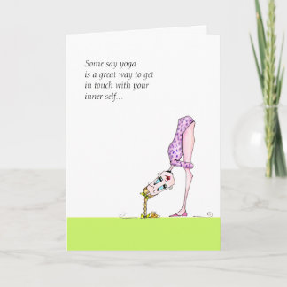 Cartão Yoga engraçada posou carta de humor