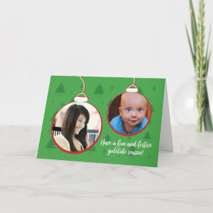 Cartão Yuletide Holiday Season Green com Ornamentos de Fo