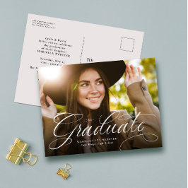 Cartaz de convite para formatura de script elegant