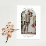 Cartões de agradecimentos de casamento de fotos mi<br><div class="desc">Cartões de agradecimentos de casamento minimalista e moderno. O texto e as mensagens podem ser editados na parte traseira do cartão. Para personalização mais avançada deste design, por exemplo, alteração do layout, da fonte ou do tamanho do texto, clique no botão "PERSONALIZAR" acima. Por favor, entre em contato comigo para...</div>