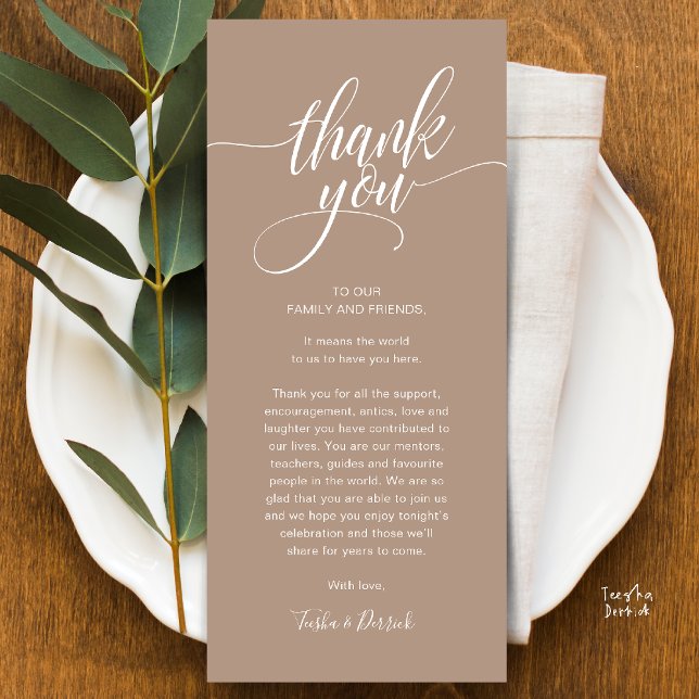 Cartões de agradecimentos de Definição do Local de (Modern Script Wedding Guest Dinner Reception Brunch Lunch Thank You Card in Warm Chic Taupe Brown)