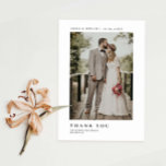 Cartões de agradecimentos de Foto de Casamento Min<br><div class="desc">Cartões de agradecimentos de casamento minimalista e elegante com tipografia de script. O texto e as mensagens podem ser editados na parte traseira do cartão. Para personalização mais avançada deste design, por exemplo, alteração do layout, da fonte ou do tamanho do texto, clique no botão "PERSONALIZAR" acima. Por favor, entre...</div>
