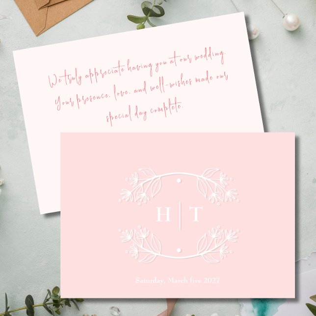 Cartões de agradecimentos de pincel cor-de-rosa do (Wedding Monogram Crest pink blush thank you card)