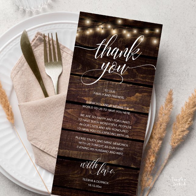 Cartões de agradecimentos de Recepção de casamento (Modern Rustic Wedding Reception Dinner Lunch Brunch Thank You Card String Lights Dark Wood)