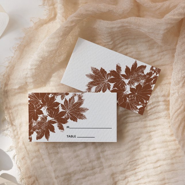 Cartões de Casamento de Folha de Folha de Castanha (Fall in Love with these woodsy place cards)