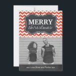Cartões de foto de Natal Chalkboard Glitter Chevro<br><div class="desc">Cartões com fotos de Feriado de Quadro de Glitter Moderno - Criados por Designs Coloridos Inc. Todo o texto pode ser modificado! Todos os designs estão protegidos com Copyright 2008-2013.</div>