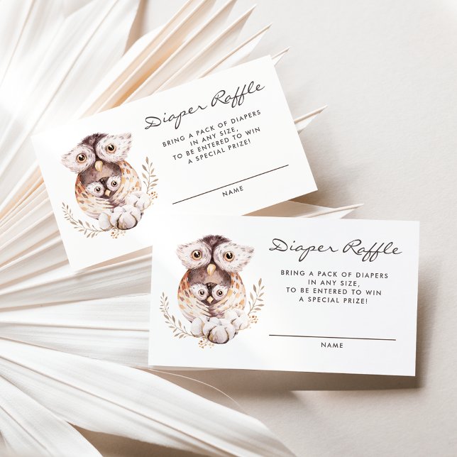 Cartões de Fralda de Boho e Mamãe de Bebê (Woodland theme baby shower diaper raffle card featuring watercolor mommy and baby owl.)