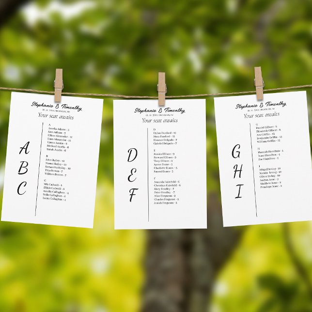 Cartões de Gráfico de Casamento Alfabético Simples (Easily guide guests to their seats with alphabetically ordered seating chart cards.)