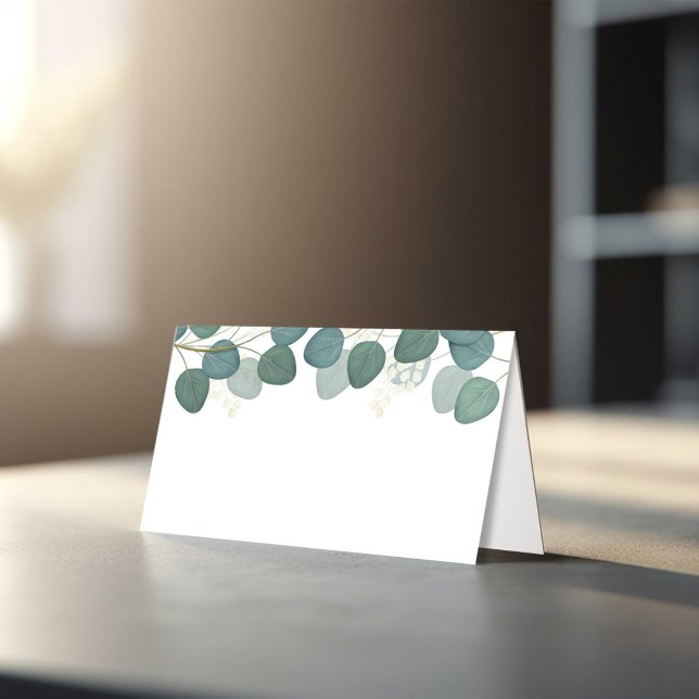 Cartões de Local de Casamento Simples com Verde de (Elegant eucalyptus greenery wedding place card styled on reception table with candle and glassware.)