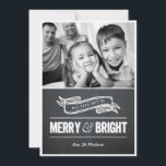 Cartões de Natal de Quadro feliz e Brilhante<br><div class="desc">Celebre a temporada com este cartão de feriado moderno e na moda de Berry Berry Sweet.</div>