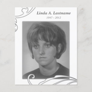 cartões memoriais brancos florescem