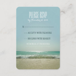 Cartões RSVP de casamento em praia moderna com mar