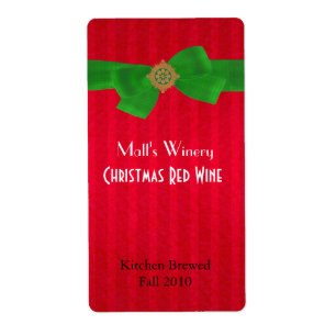 Casa vermelha do feriado feita etiquetas do vinho