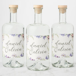 Casamento com bordas planas de roxo e creme