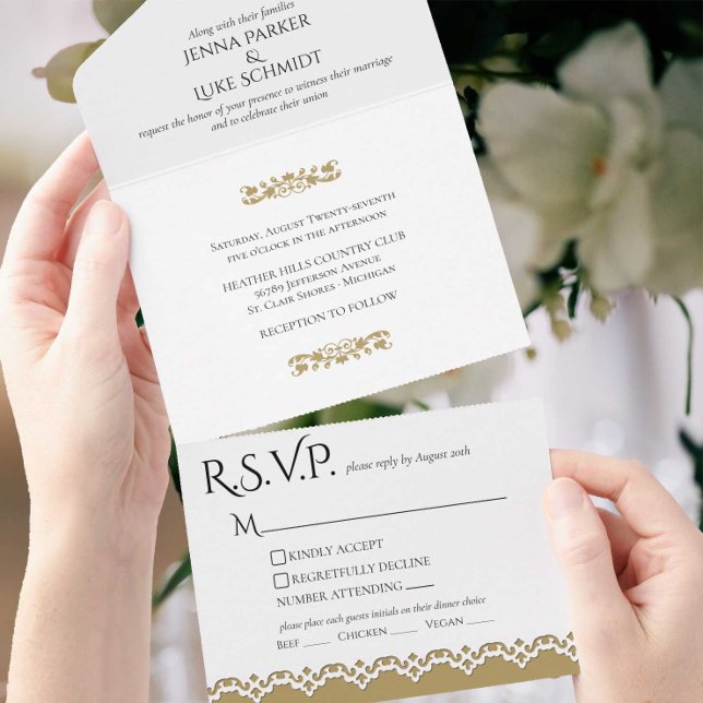 Casamento de borda Dourada do Faux Laser Faux Bran (An elegant faux laser cut white invitation with gold accents--a great fit for any budget.)