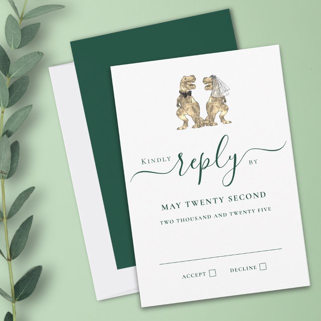 Casamento de Dinossauro Resposta Verde (Dinosaur wedding invitation RSVP card dark green script T-Rex dino bride & groom)