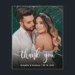 Casamento de Fotografia Elegante do Orçamento Obri<br><div class="desc">Casamento Fotográfico Elegante Romântico de Orçamento 2 Personalizado Obrigado A Baixo Barato De Orçamento Cartão Fino. Envie obrigados aos seus amigos e familiares por fazerem parte do seu dia especial com este obrigado personalizado personalizado. Ele apresenta um design de cobertura de texto do script de fonte suave de caligrafia branca...</div>