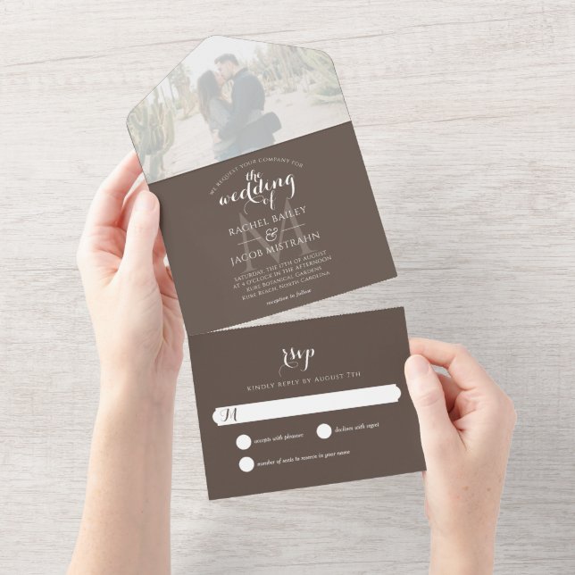 Casamento de Fotografia Marrom Simples em Monogram (Aba destacável)