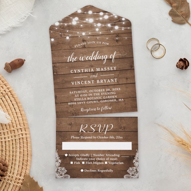 Casamento de Luzes de Brilho Rústico (The detachable RSVP card ensures quick and convenient guest responses.)