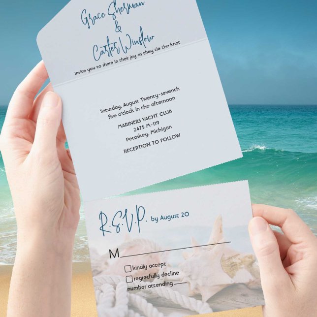 Casamento de Praia Náutico Blue Water Shells (Whether your wedding is on the beach or at the yacht club these invitations are an awesome choice.)