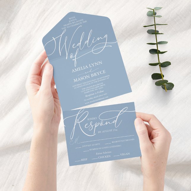Casamento de Script de Caligrafia Branca e Azul (Dusty Blue Elegant Script Wedding Invitation All in One)