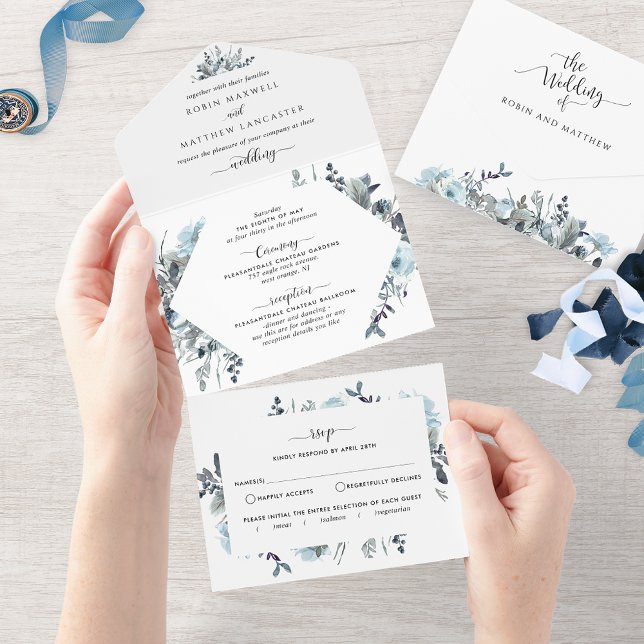 Casamento Floral Azul com RSVP Perfurado (Criador carregado)