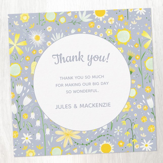 Casamento Floral De Flor Azul Botânico Agradecemos (Pastel yellow, white and blue wedding thank you card)