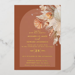 Casamento moderno boêmio de terracota com grama da