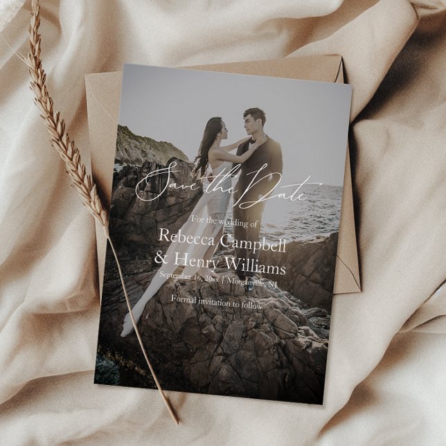 Casamento Moderno Salve o Convite de Data com Foto (Save time and reduce wedding planning stress with this QR code Save the Date card.)